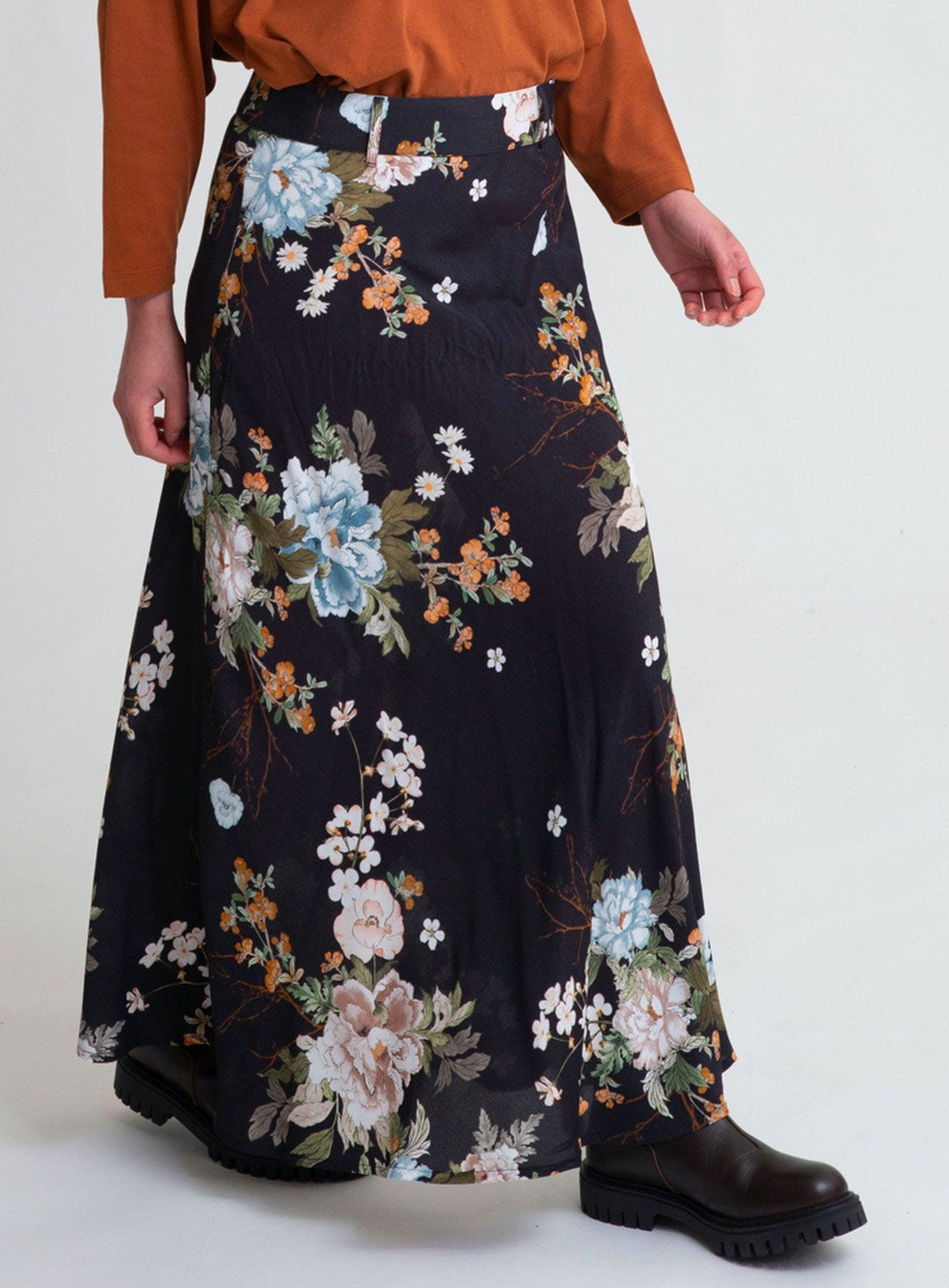 Sally floral skirt