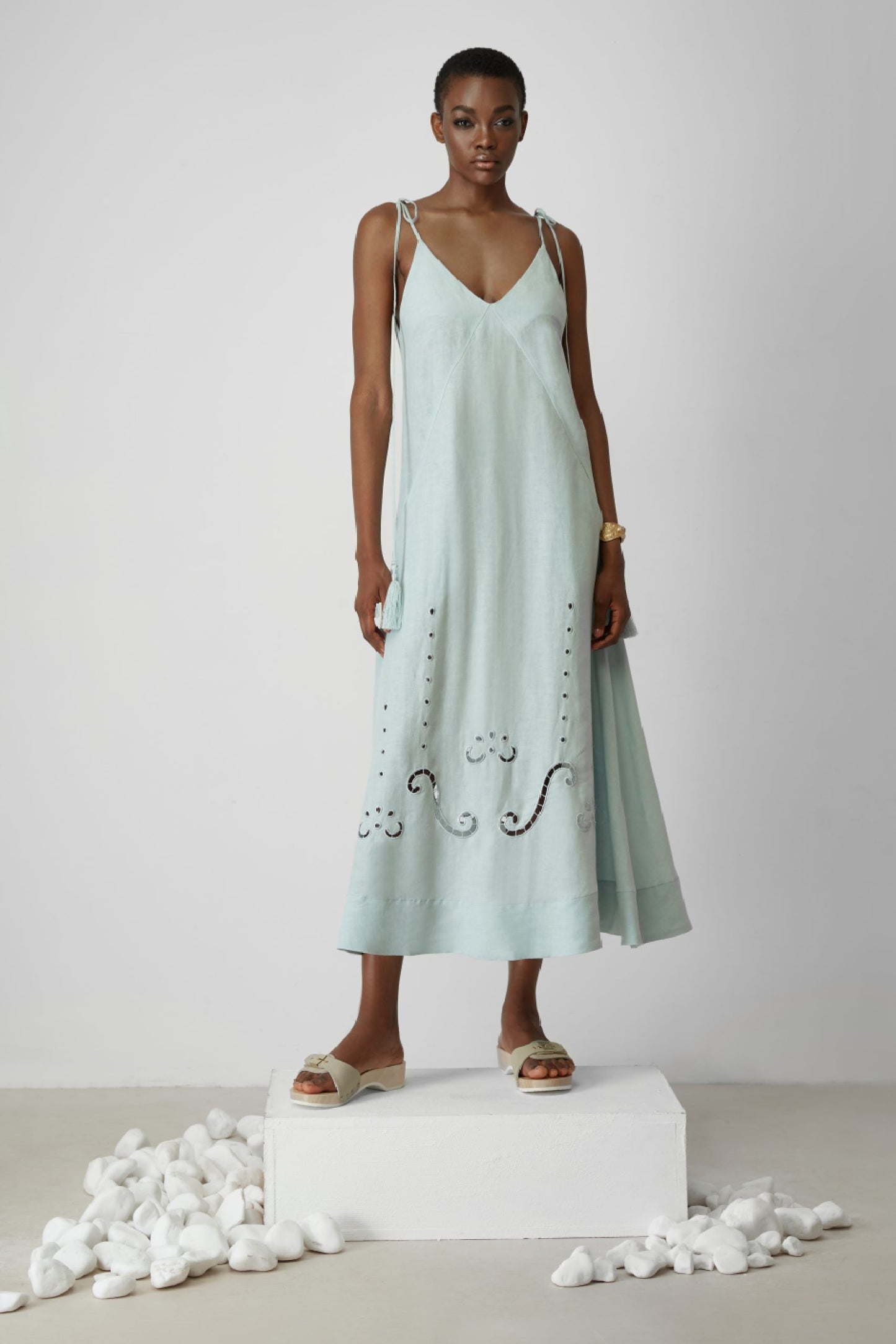 LITTLE VENICE LINEN CUT EMBROIDERED LONG DRESS